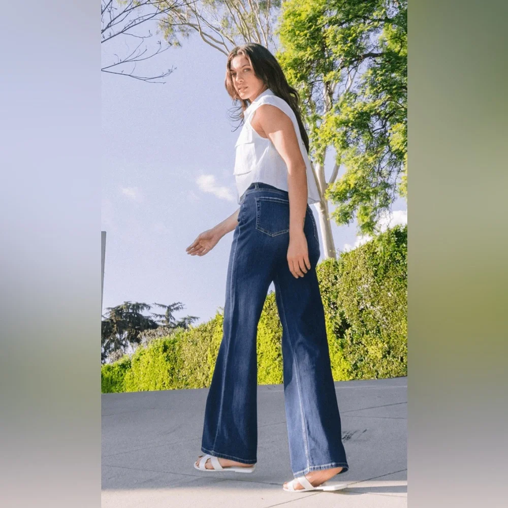 Flying Monkey High Rise 90s Loose Fit Jeans - Picture 4 of 6